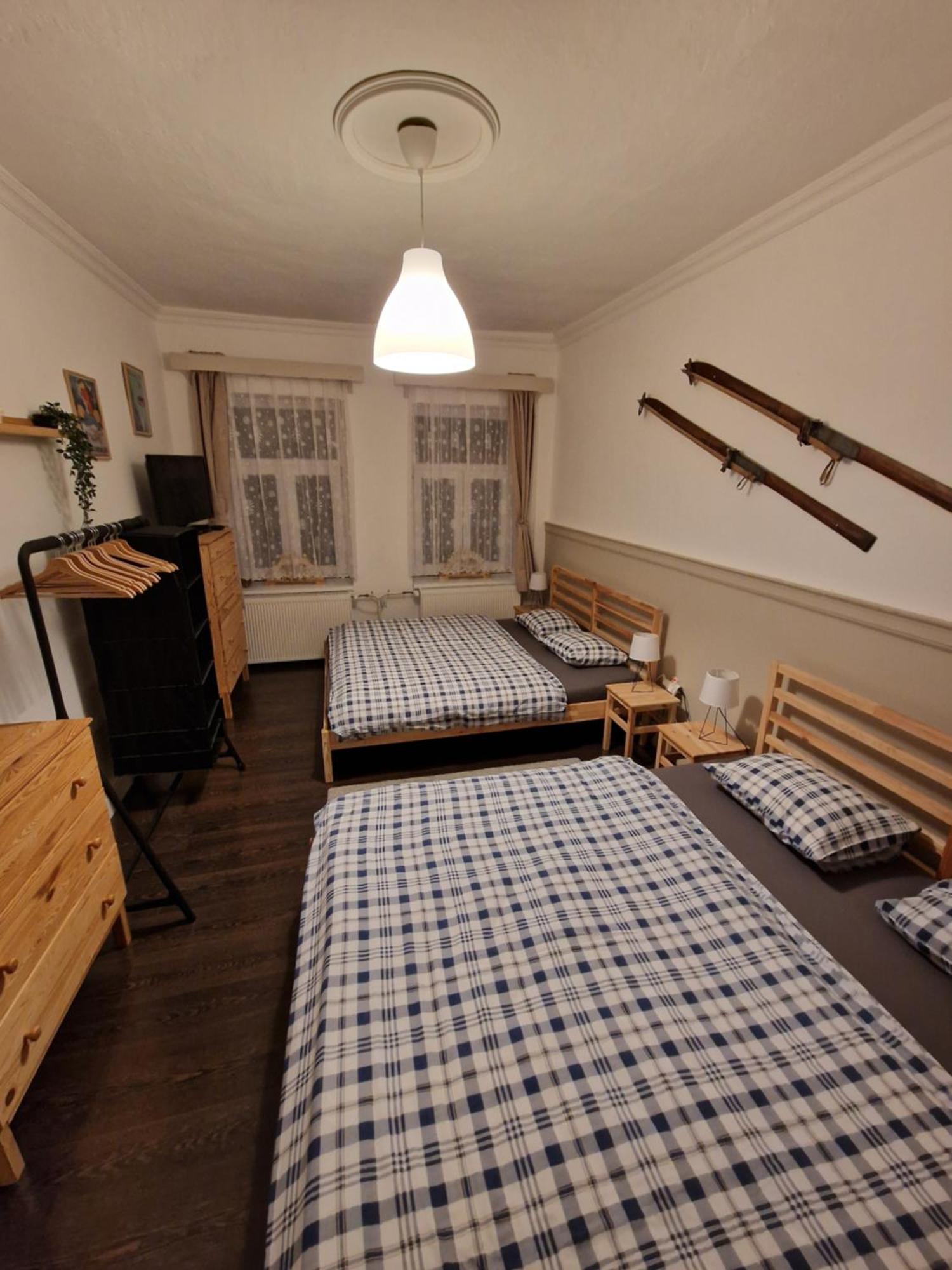 U Váhy Jáchymov Apartamento Exterior foto