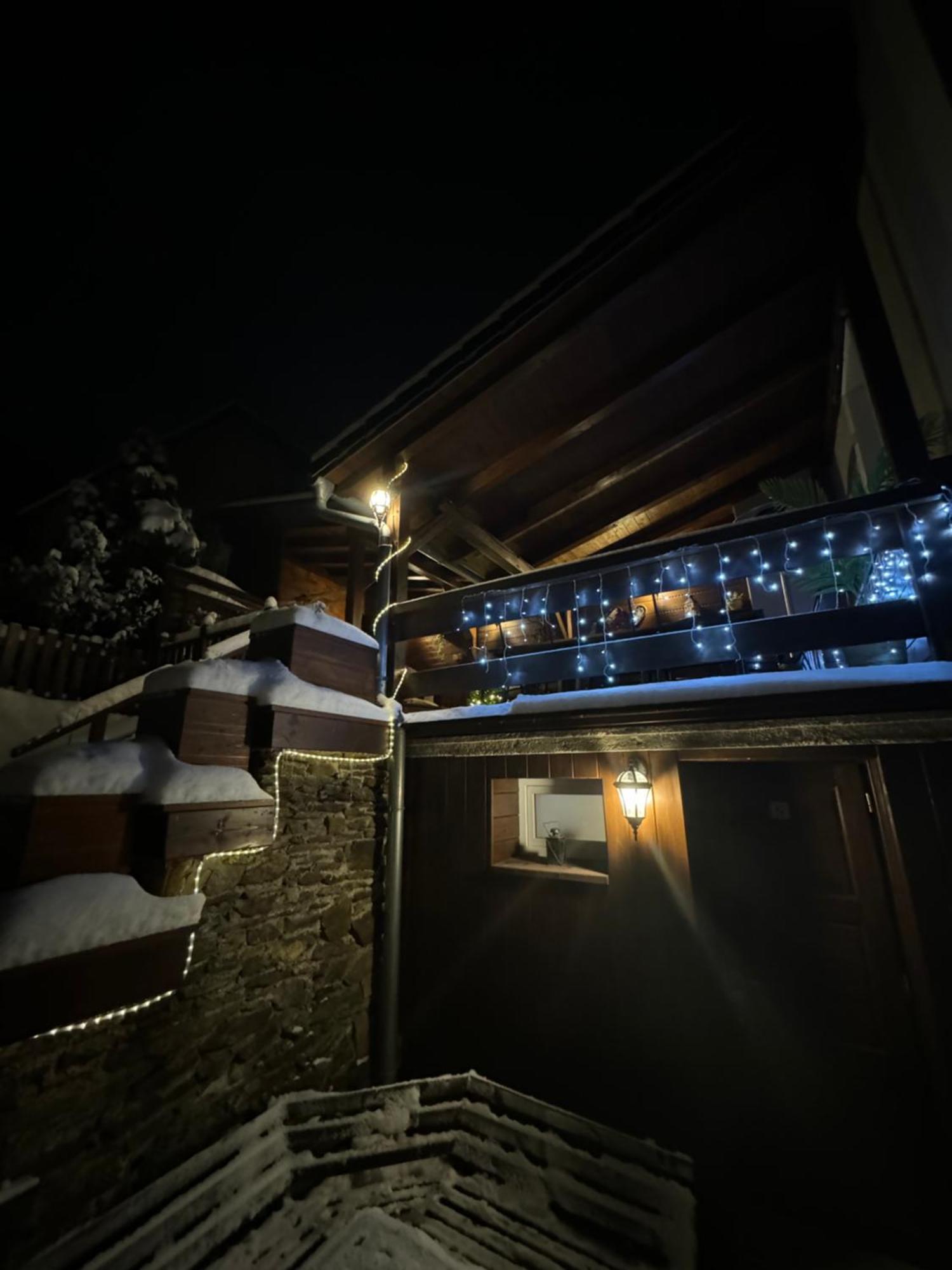 U Váhy Jáchymov Apartamento Exterior foto