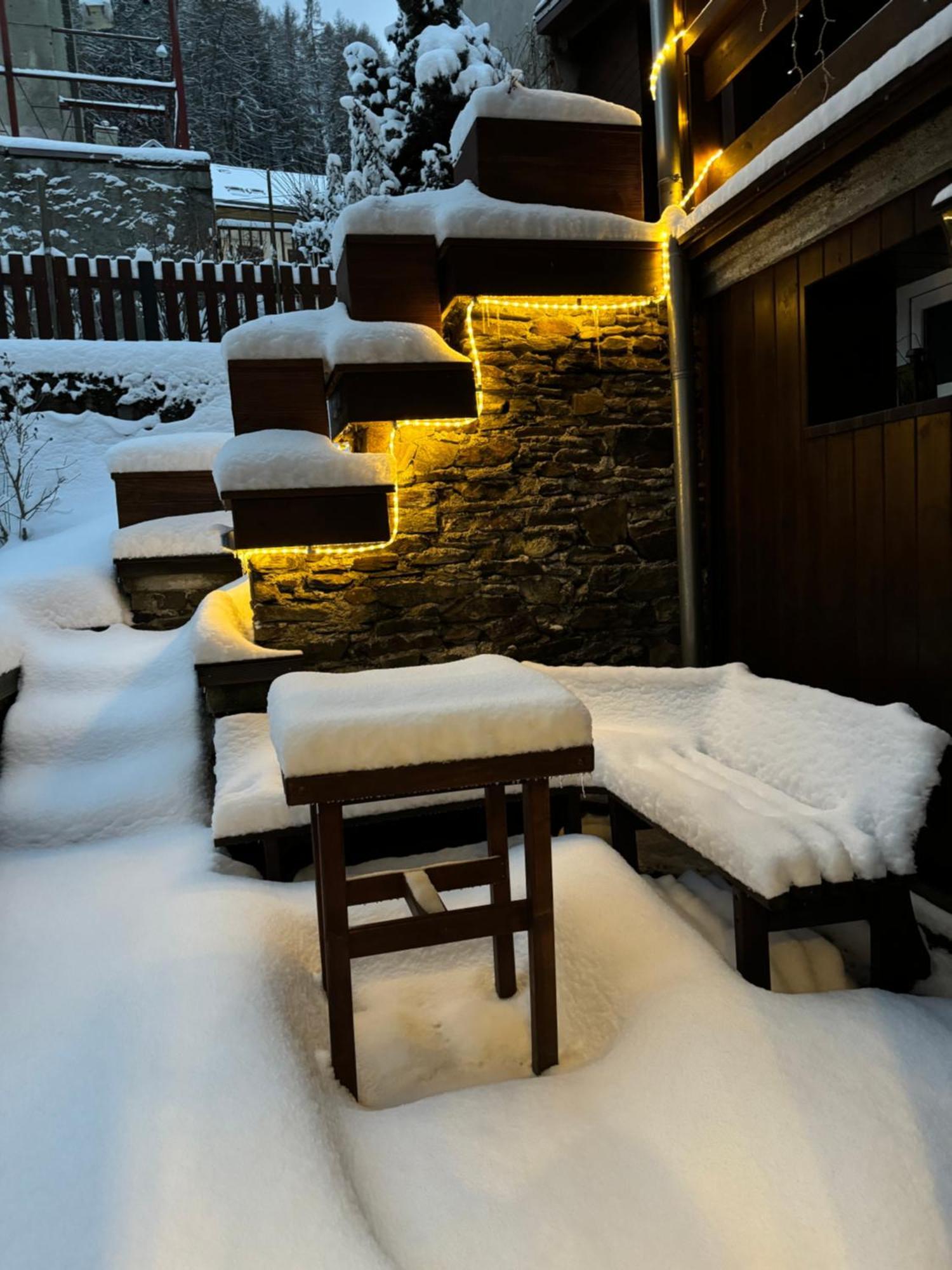 U Váhy Jáchymov Apartamento Exterior foto