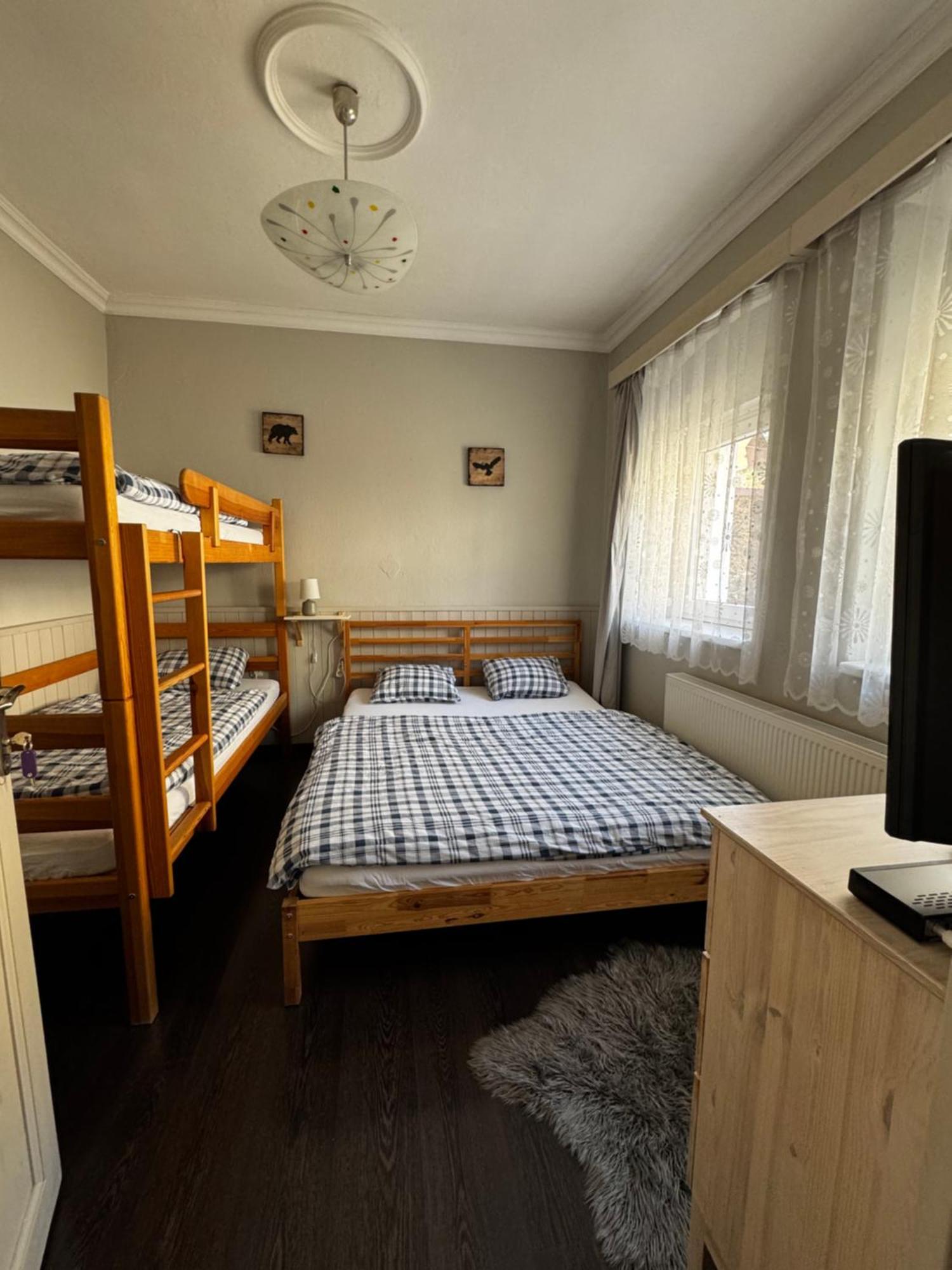 U Váhy Jáchymov Apartamento Exterior foto